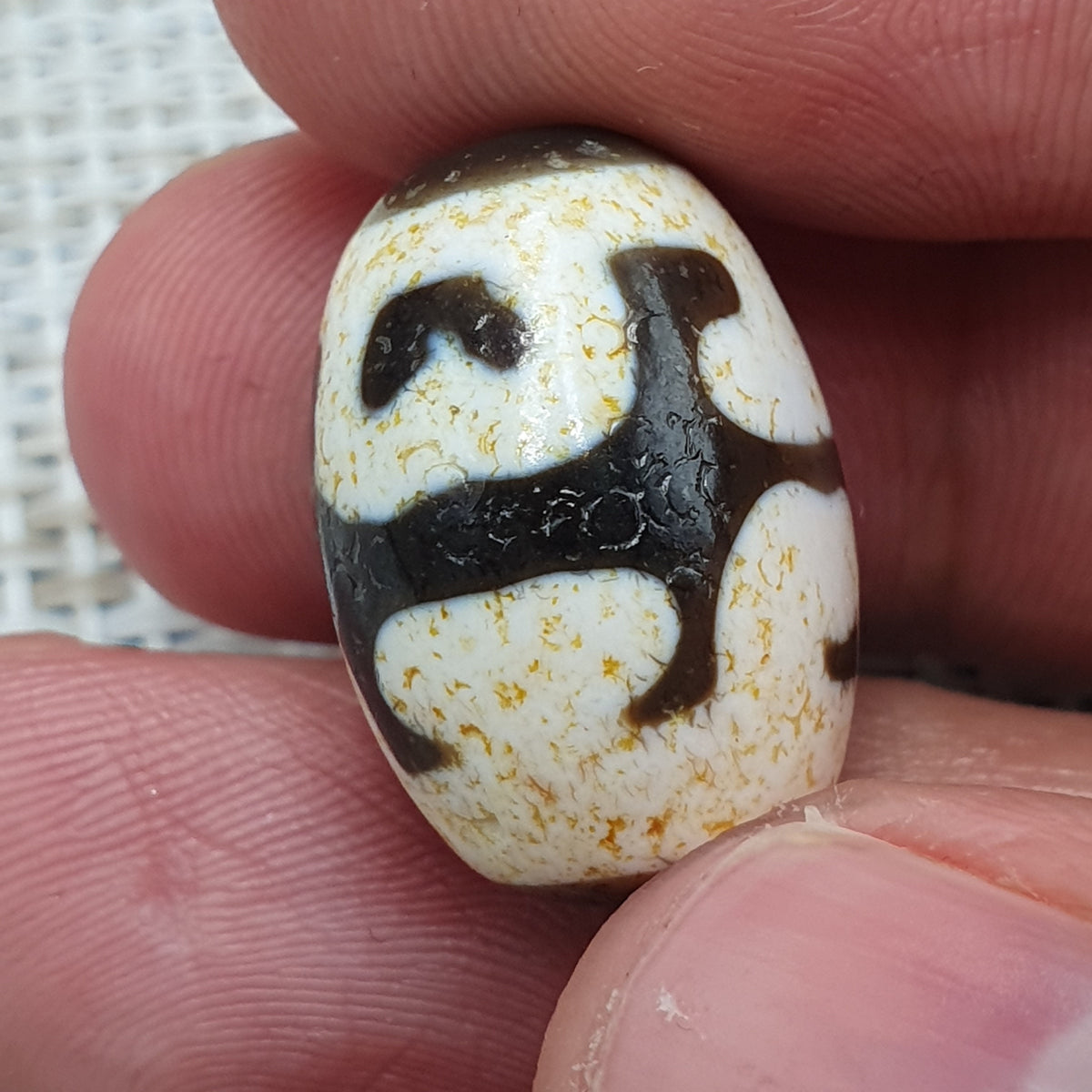 Perles d'agate tibétaines de l'Himalaya à motif de vase au trésor vintage