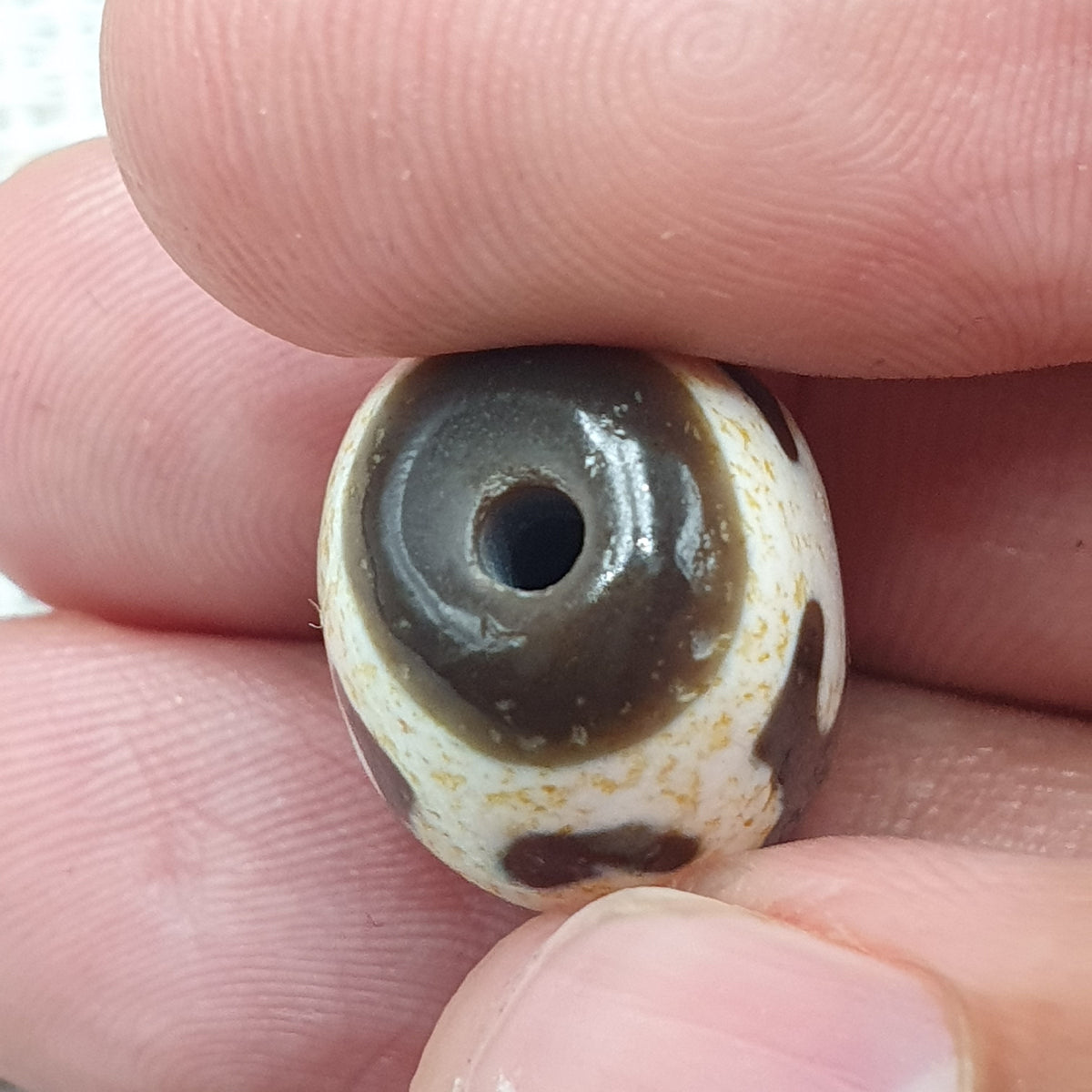 Perles d'agate tibétaines de l'Himalaya à motif de vase au trésor vintage