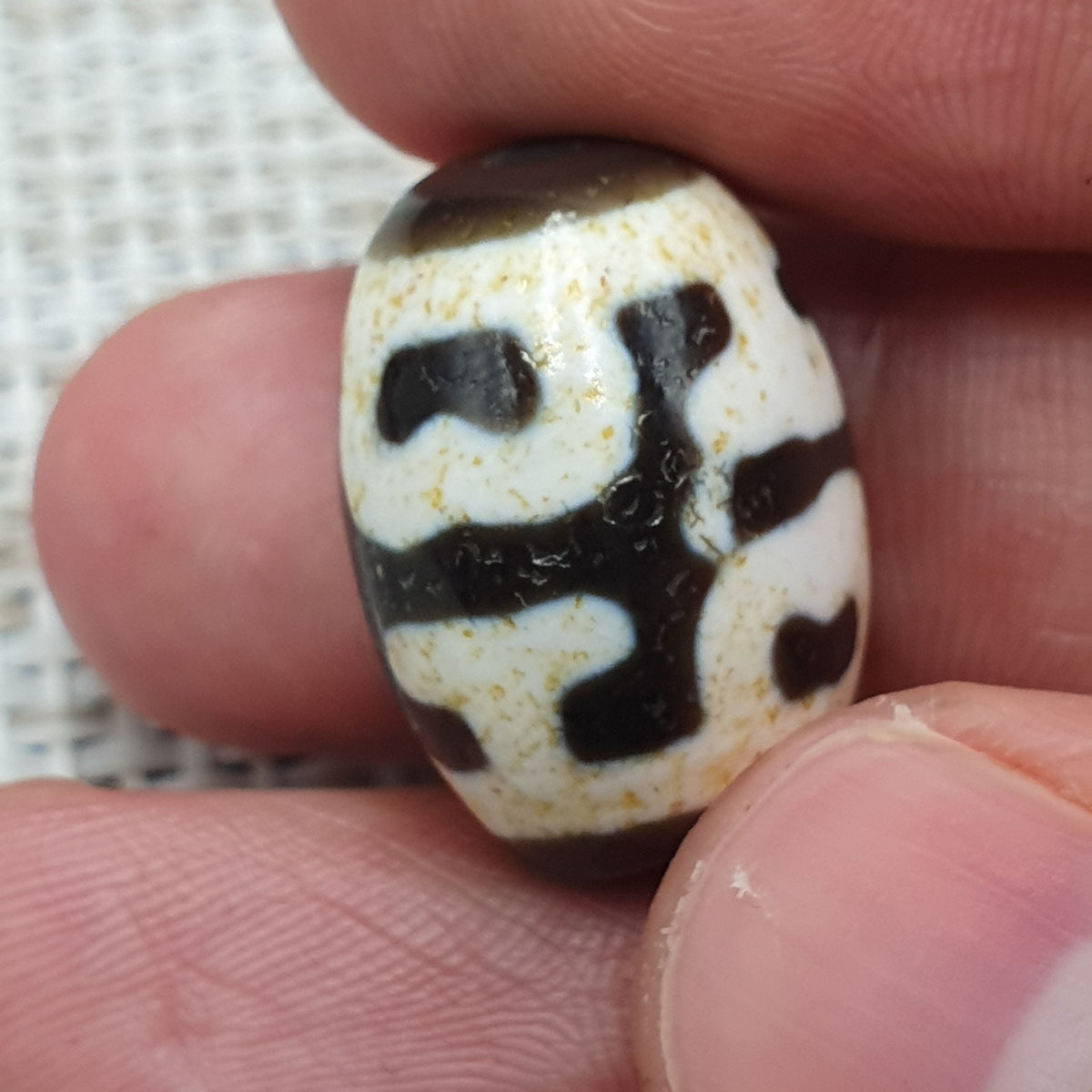 Perles d'agate tibétaines de l'Himalaya à motif de vase au trésor vintage