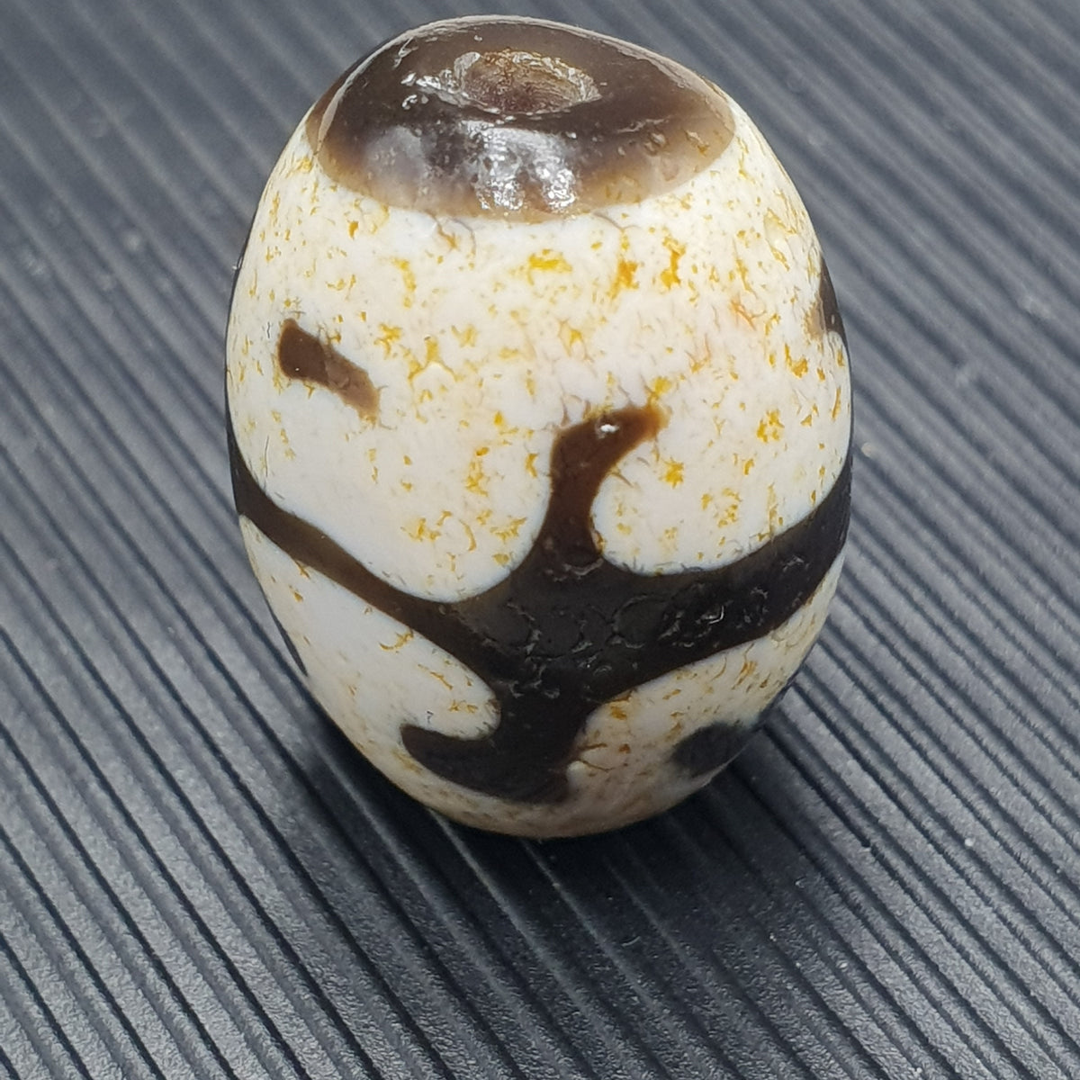 Perles d'agate tibétaines de l'Himalaya à motif de vase au trésor vintage