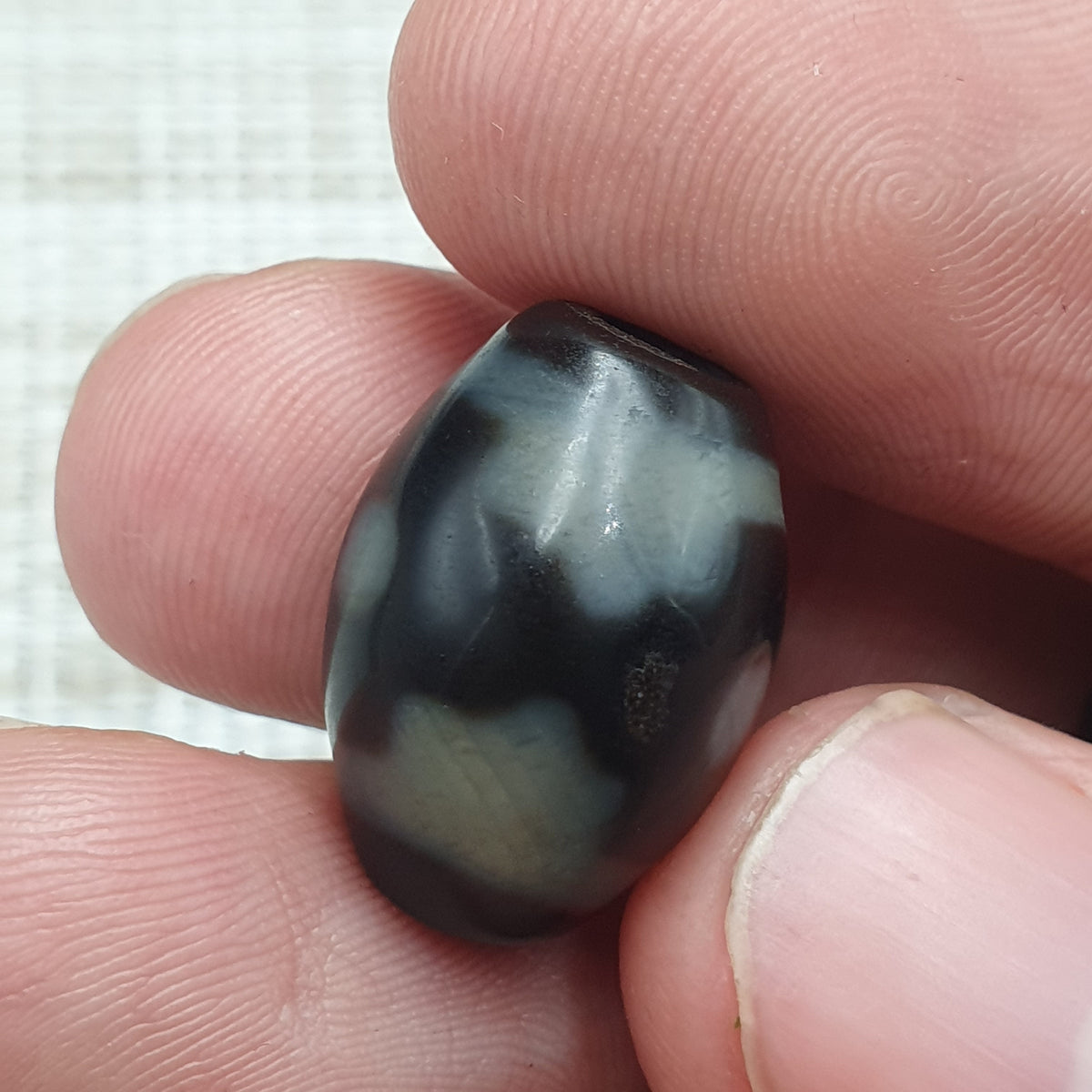 Lot de 2 agates tibétaines de l'Himalaya à motif zigzag et yeux vintage