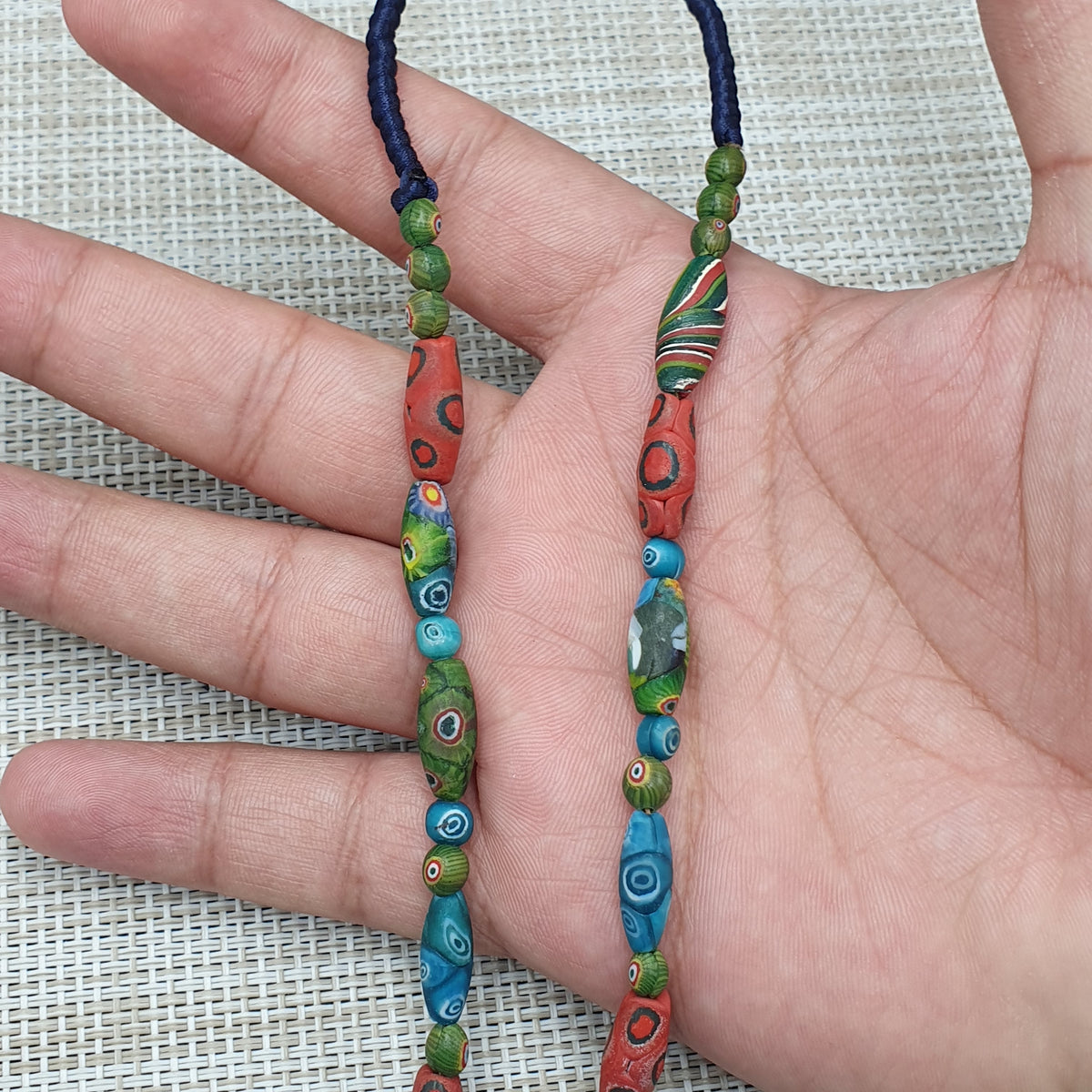 Collier Pendentif Ancien en Verre de Style Africain Vénitien avec Visage en Verre Ancien