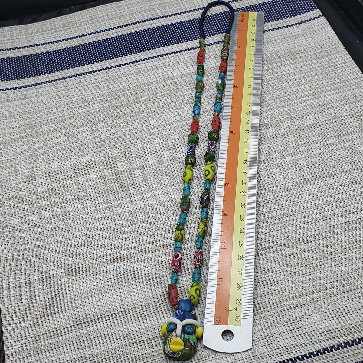 Collier Pendentif Ancien en Verre de Style Africain Vénitien avec Visage en Verre Ancien