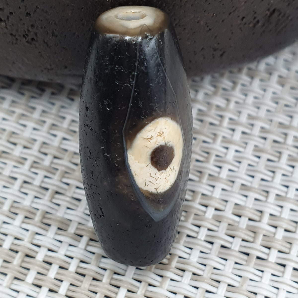 Amulette tibétaine vintage perle d'agate œil de Dzi de l'Himalaya