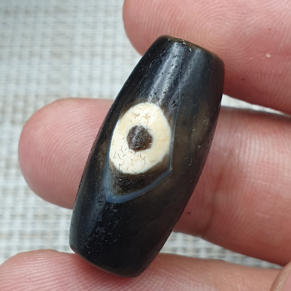 Amulette tibétaine vintage perle d'agate œil de Dzi de l'Himalaya