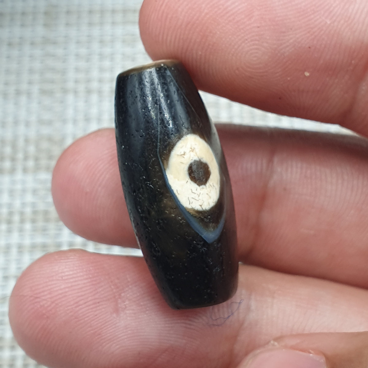 Amulette tibétaine vintage perle d'agate œil de Dzi de l'Himalaya