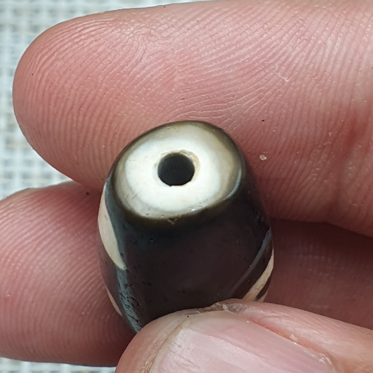 Amulette tibétaine vintage perle d'agate œil de Dzi de l'Himalaya