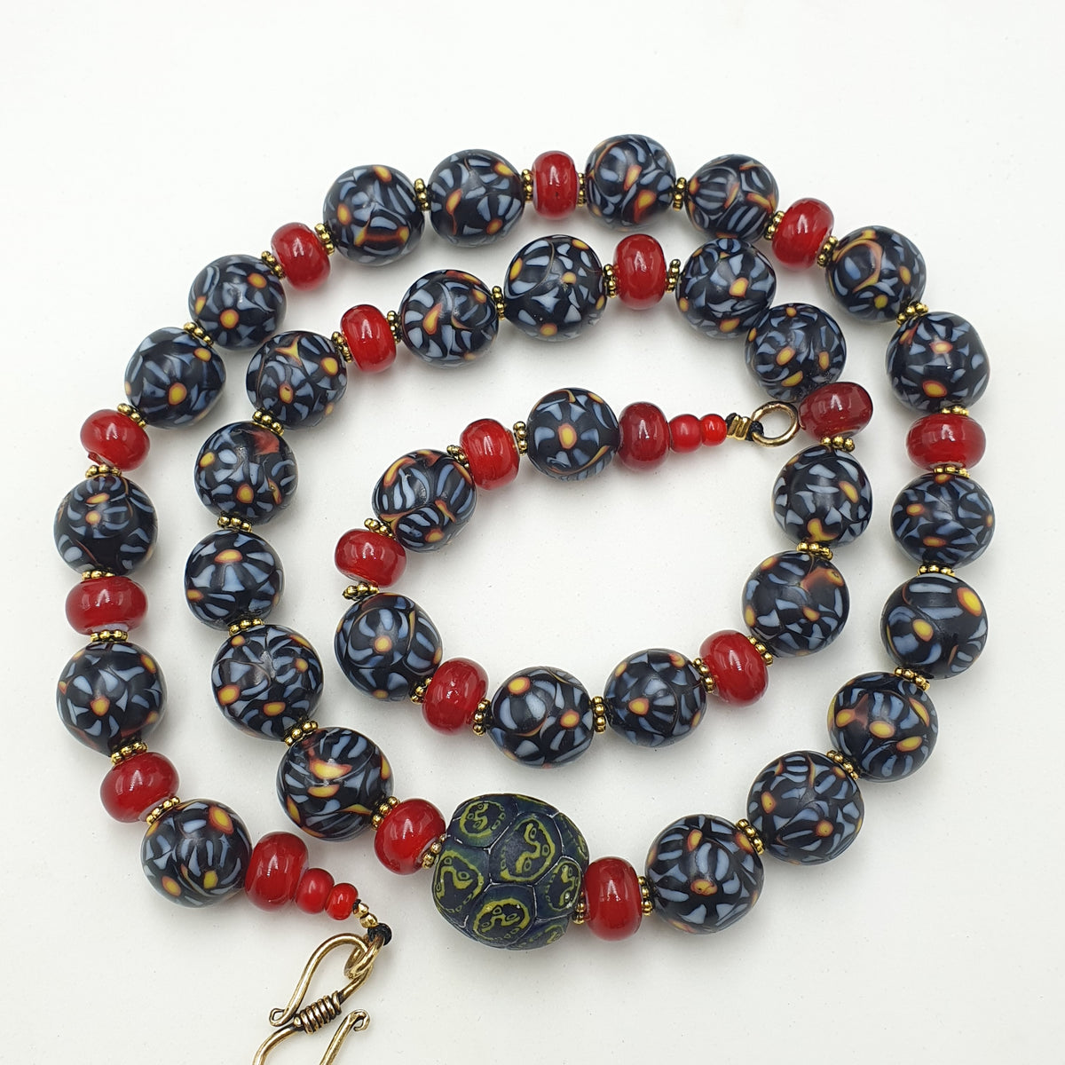 Vintage Venetian Style Glass & Venetian WhiteHeart Glass Beads Necklace