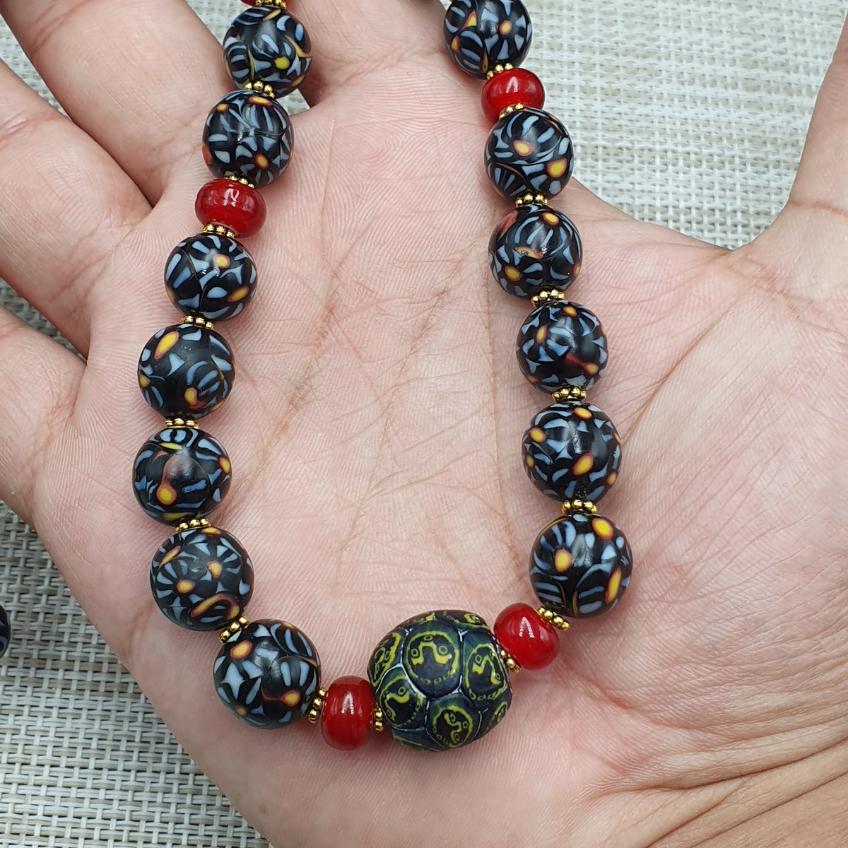 Vintage Venetian Style Glass & Venetian WhiteHeart Glass Beads Necklace