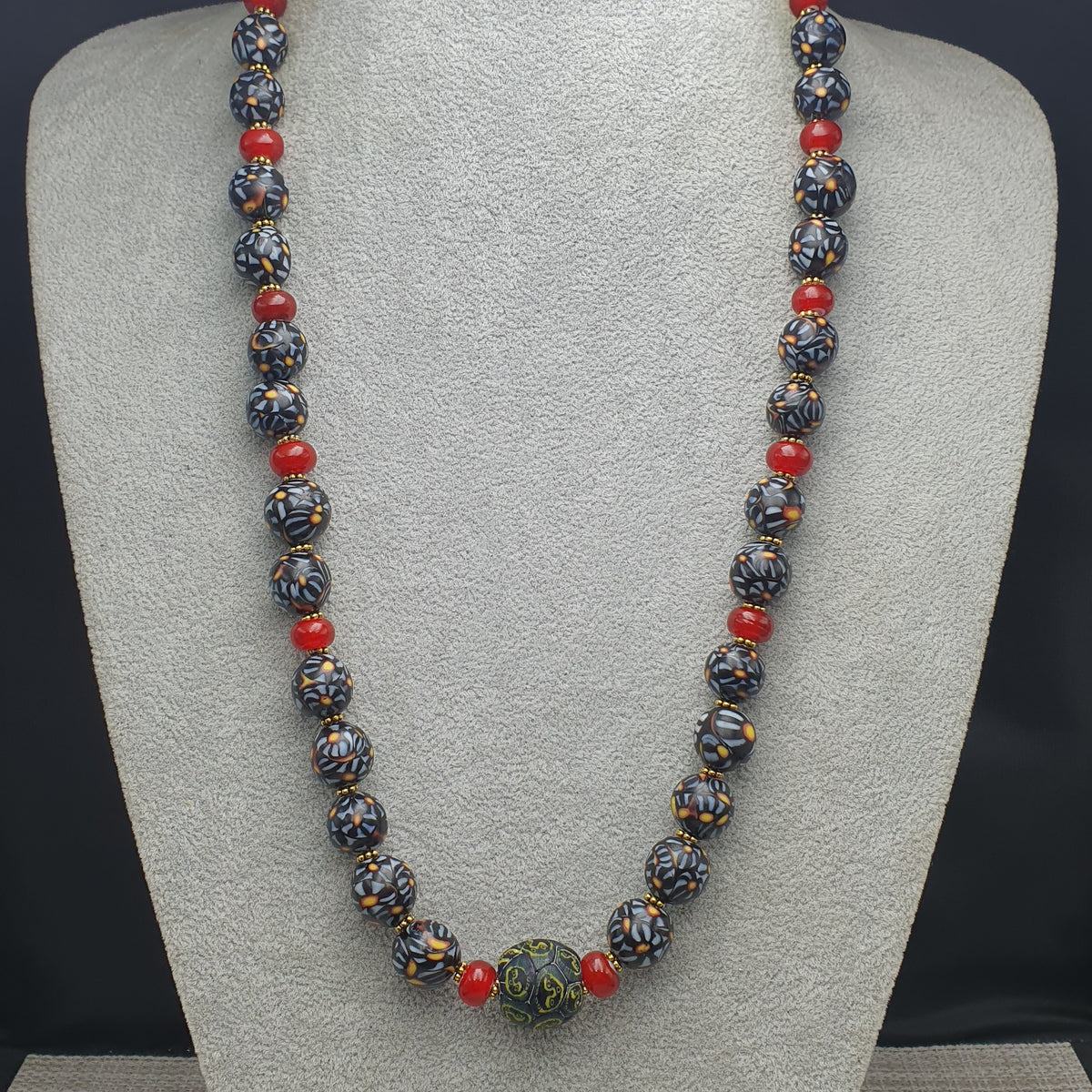 Vintage Venetian Style Glass & Venetian WhiteHeart Glass Beads Necklace