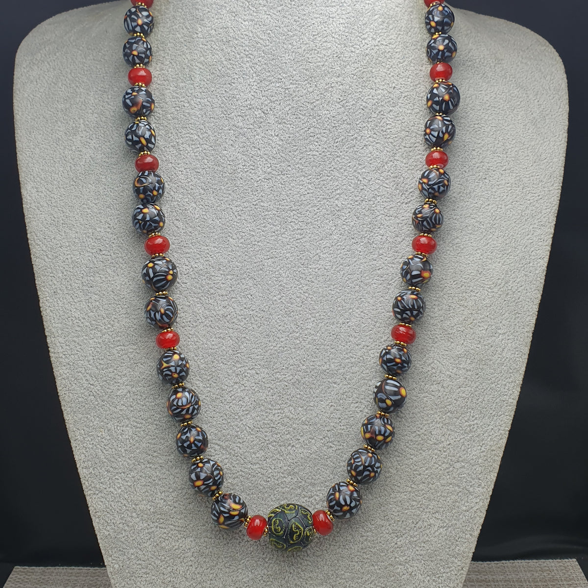 Vintage Venetian Style Glass & Venetian WhiteHeart Glass Beads Necklace