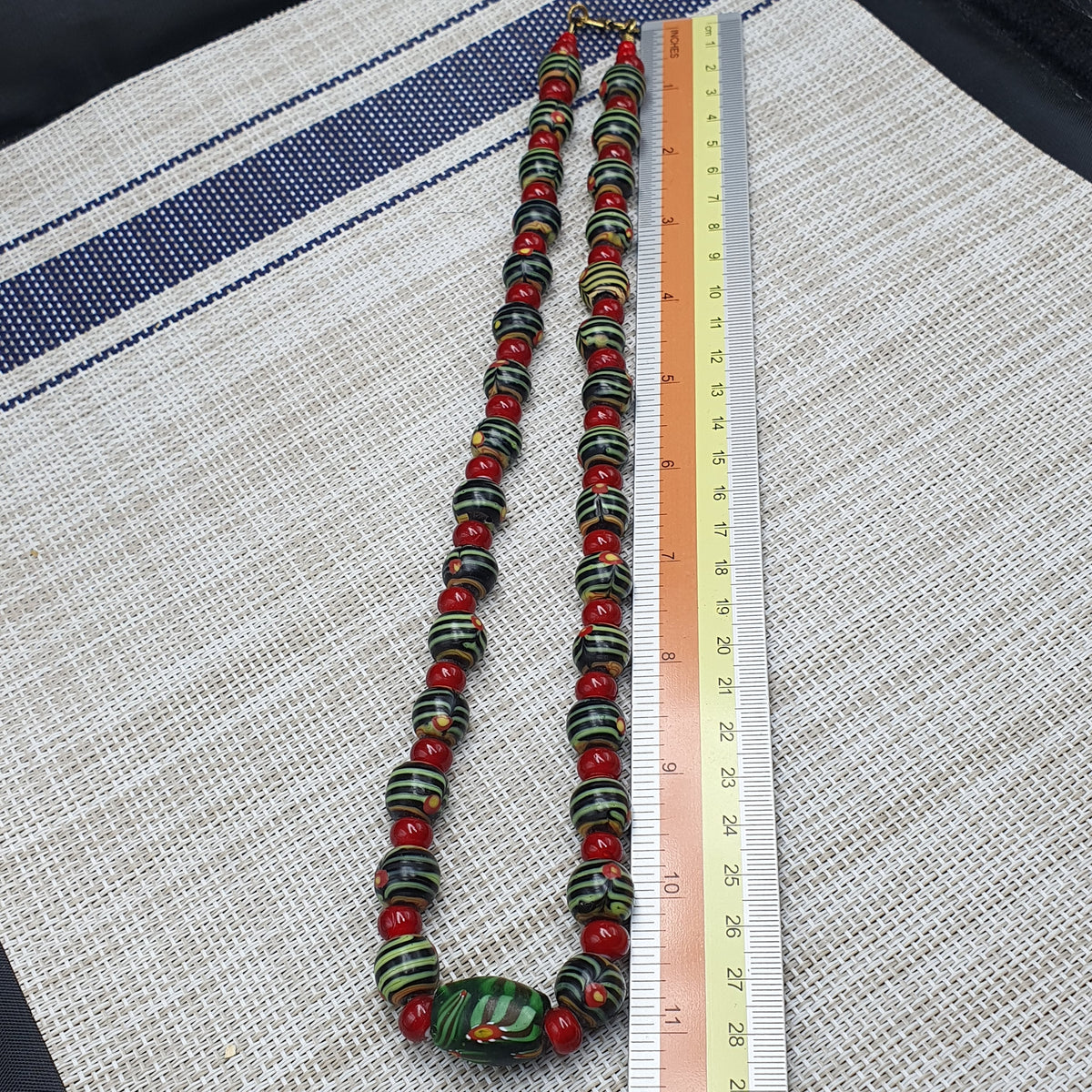Collier de perles de verre rétro vénitien, fleurs et cœur vénitien