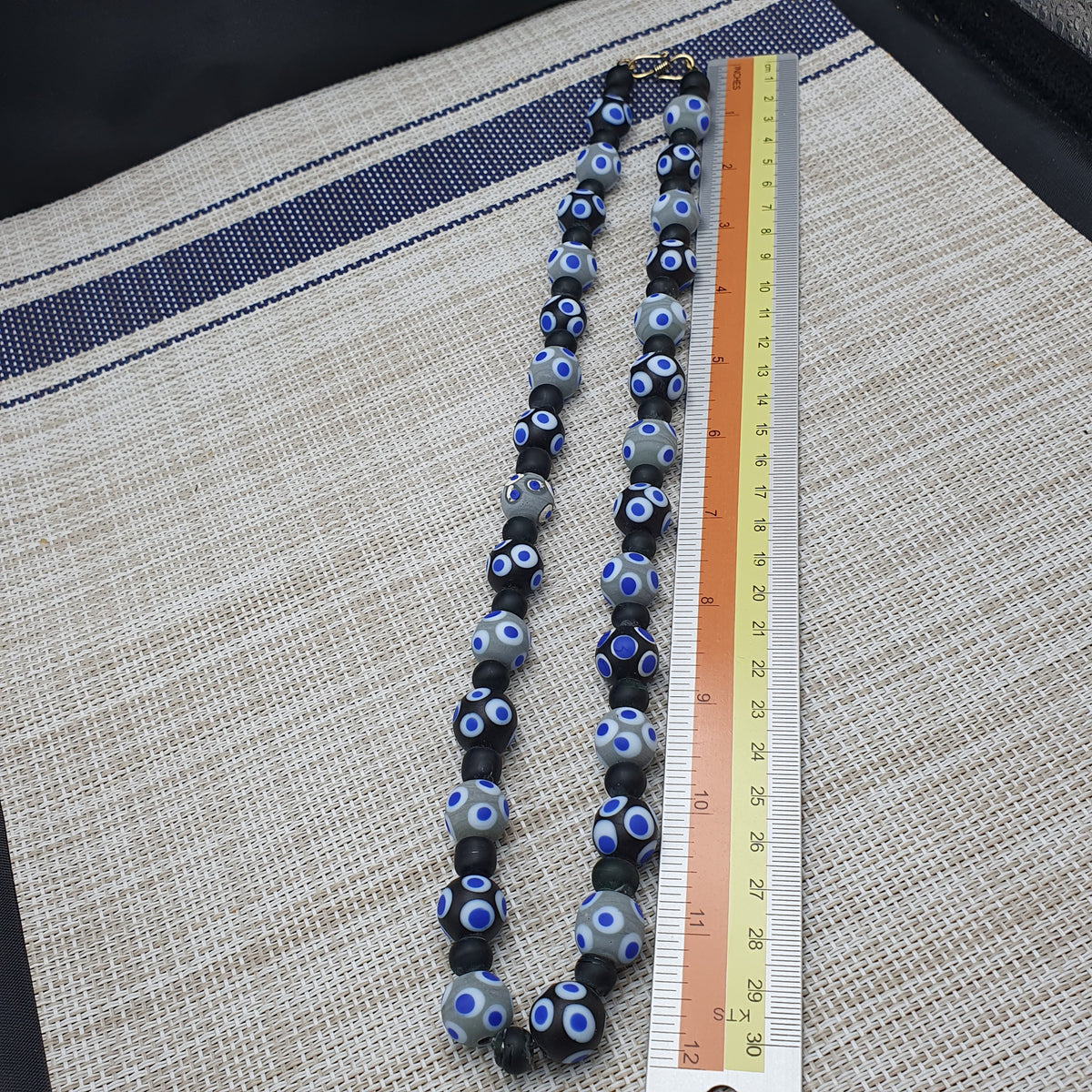 Collier de perles de verre « Cent yeux » bleu, style vénitien vintage