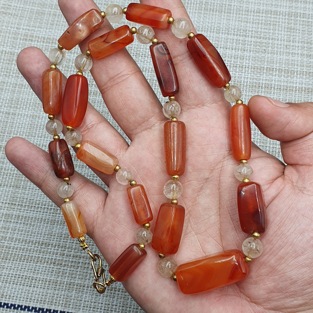 Collier de perles de cornaline ancienne et d'agate avec quartz de l'Himalaya, originaire du Mali (Afrique)