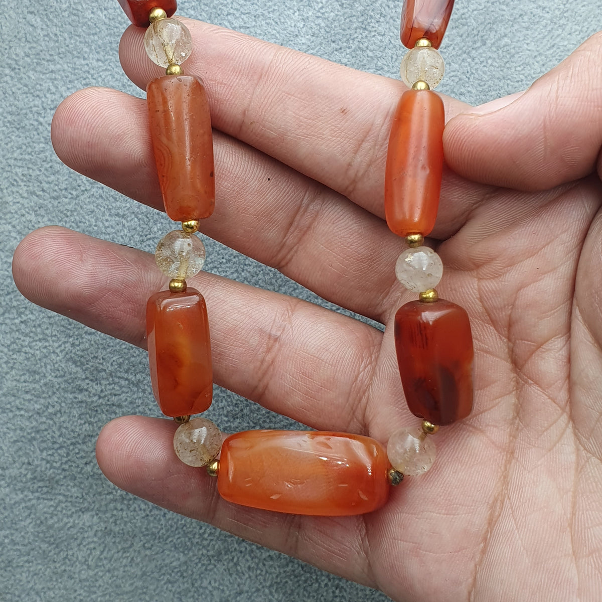 Collier de perles de cornaline ancienne et d'agate avec quartz de l'Himalaya, originaire du Mali (Afrique)