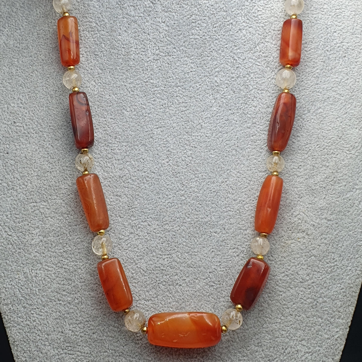 Collier de perles de cornaline ancienne et d'agate avec quartz de l'Himalaya, originaire du Mali (Afrique)