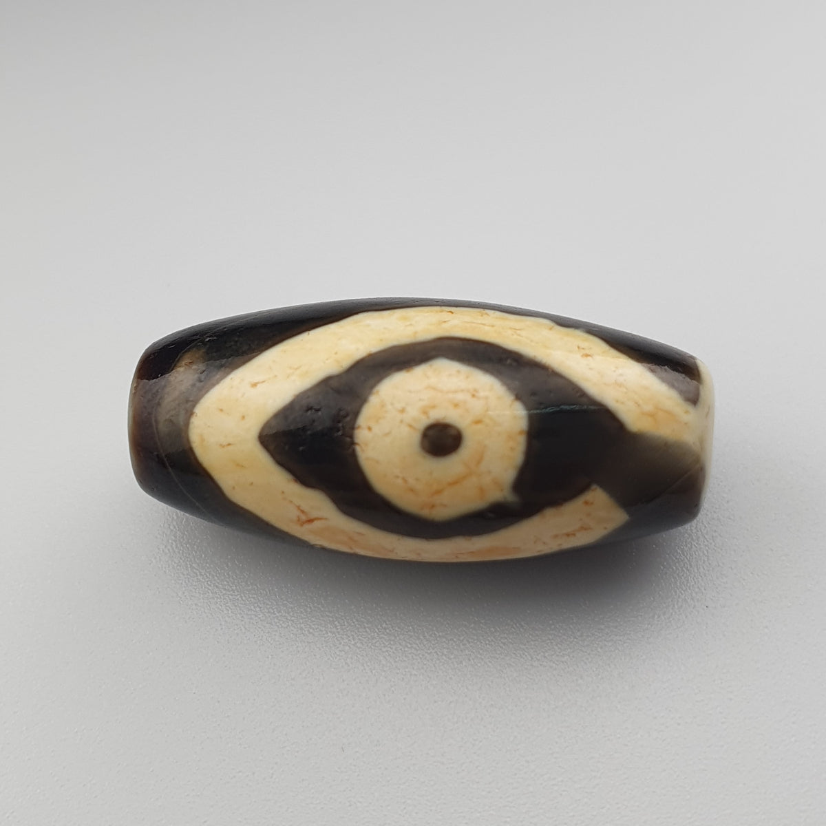 Amulette œil de Dzi en perles d'agate tibétaine de l'Himalaya vintage
