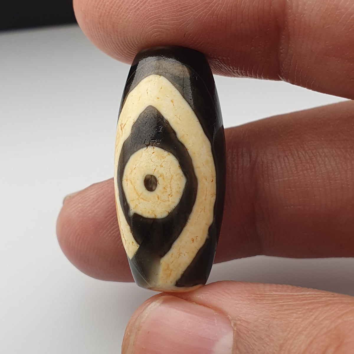 Amulette œil de Dzi en perles d'agate tibétaine de l'Himalaya vintage