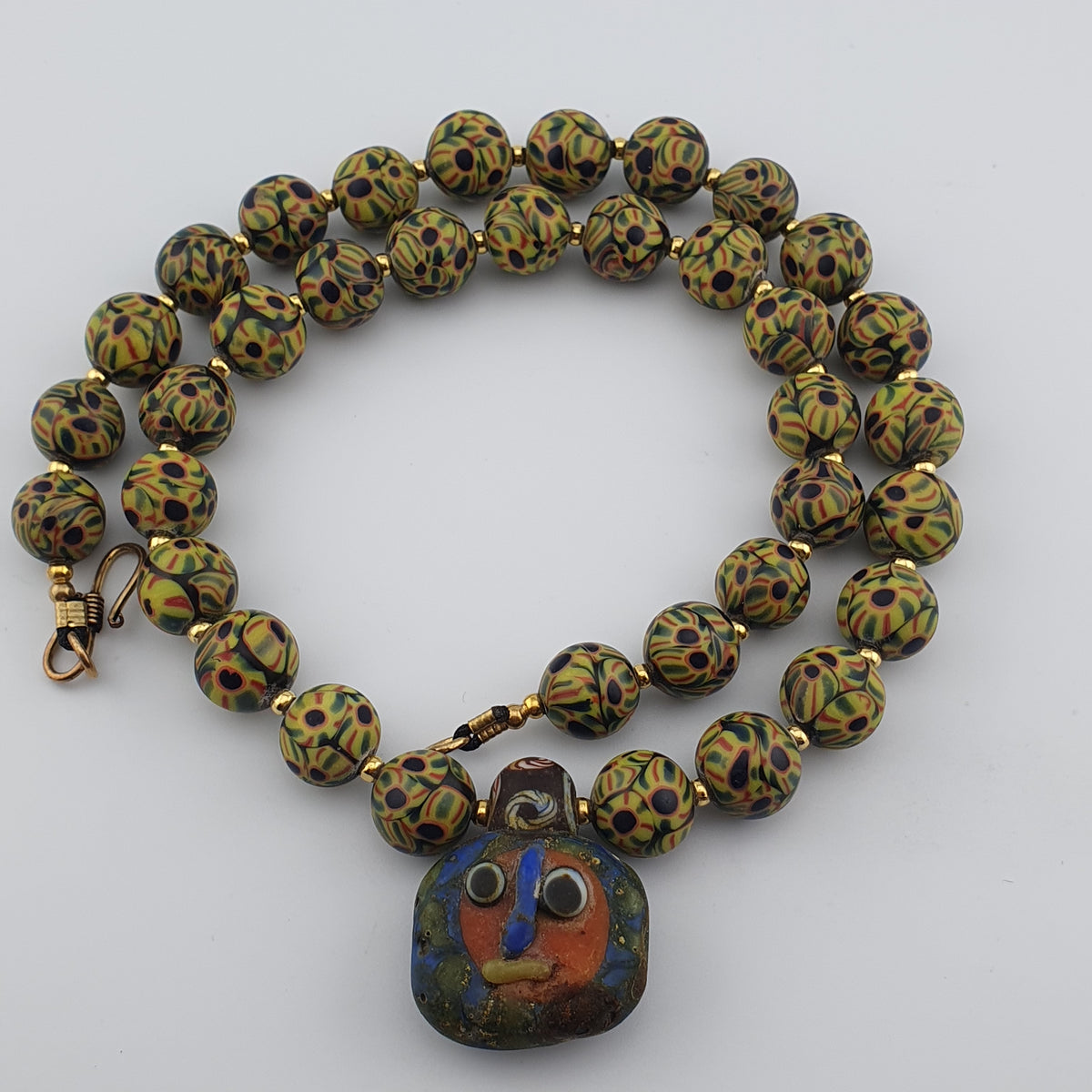Perles de verre œil de style vénitien vintage et perles de verre visage ancien