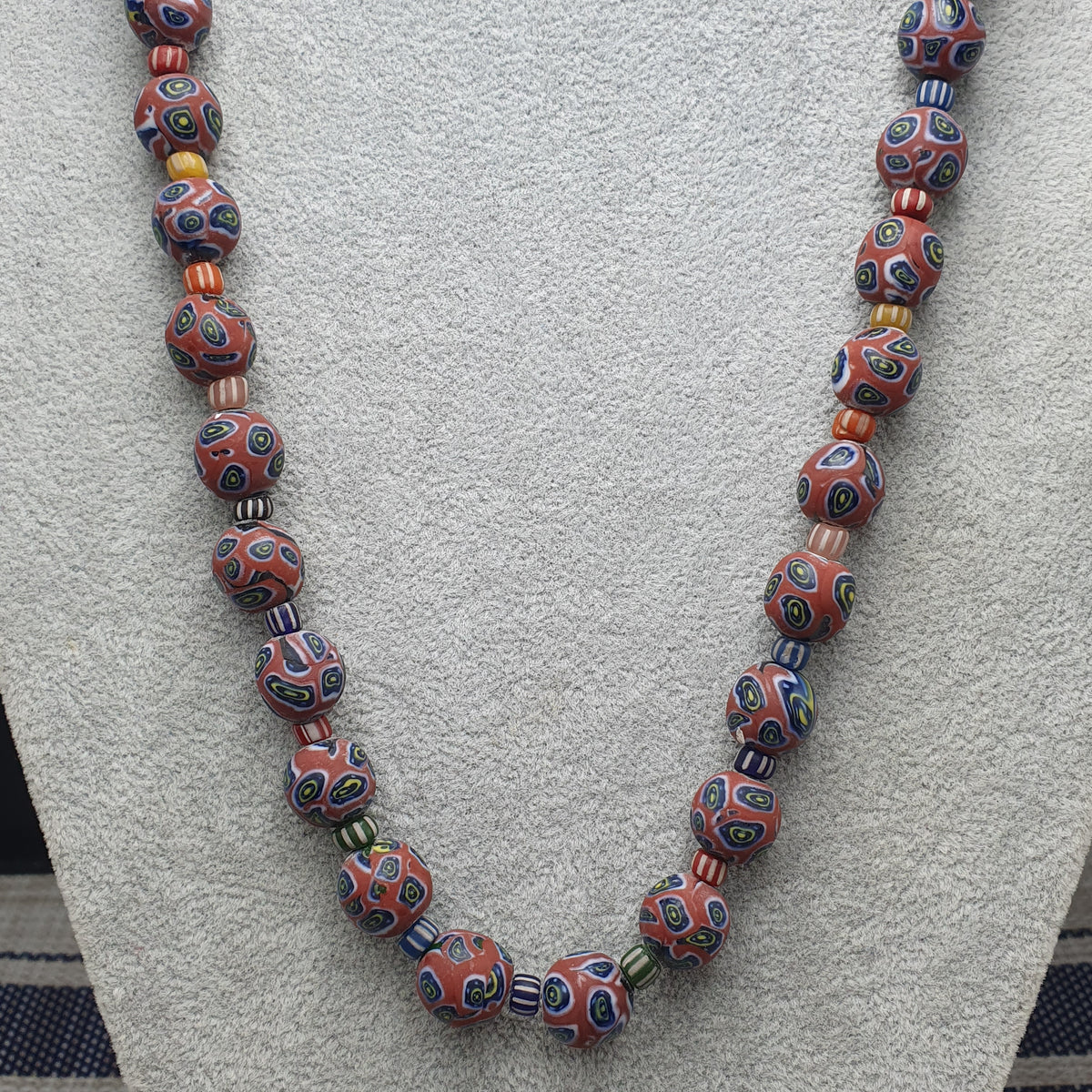 Collier de perles de verre vintage style vénitien