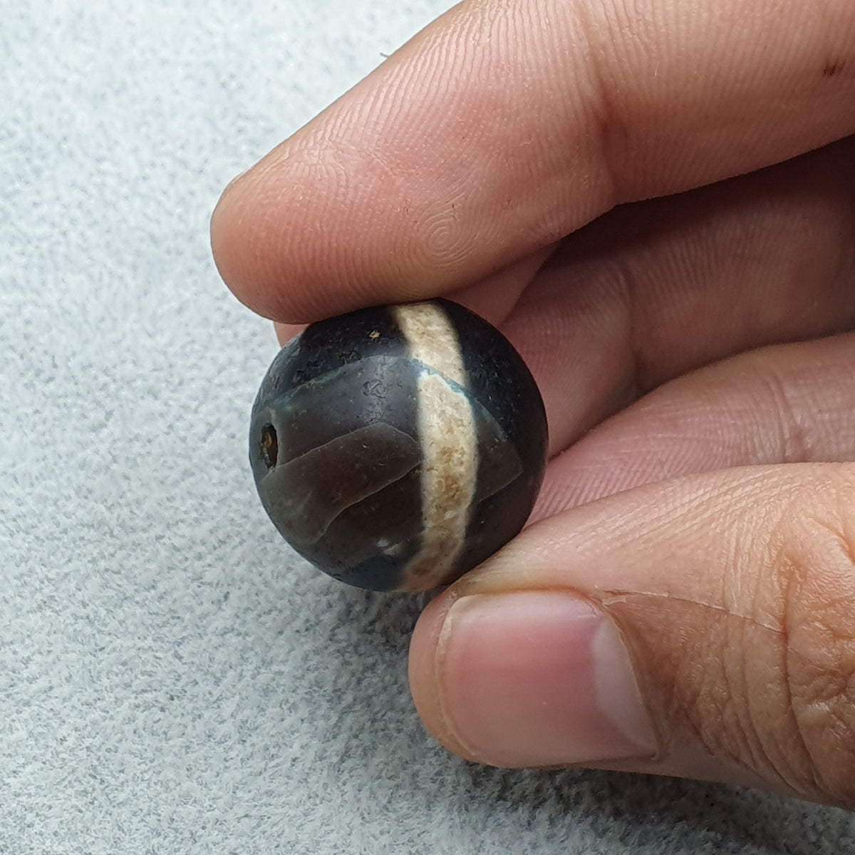 Perle Dzi œil de Suliemani à 1 ligne en agate, amulette tibétaine de l'Himalaya, ancienne