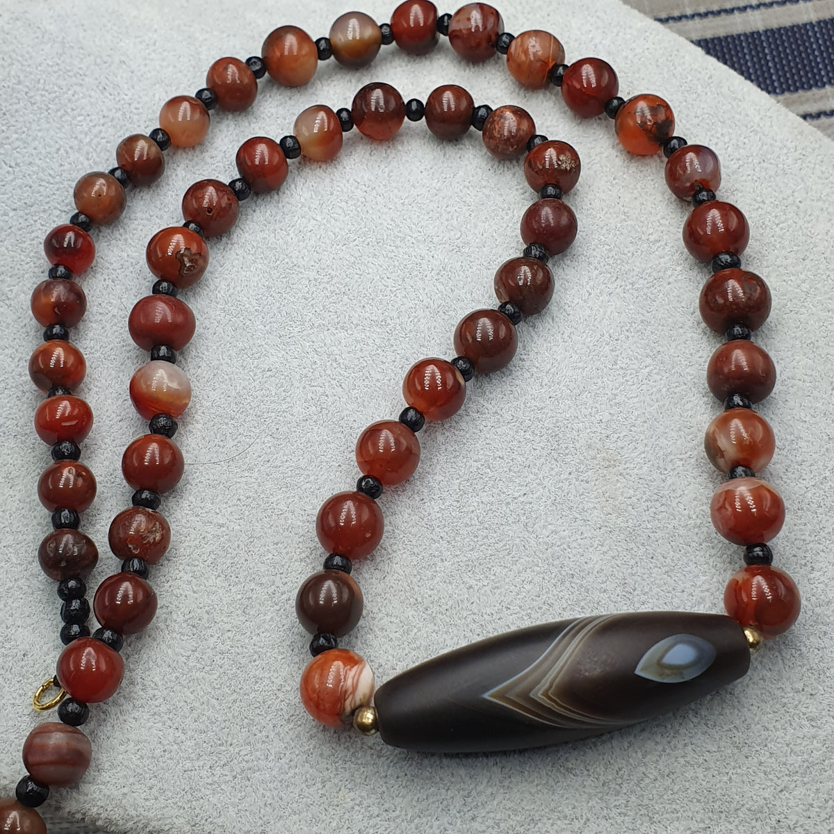 Collier de perles antiques en agate Suliemani naturelle et en agate Cornaline