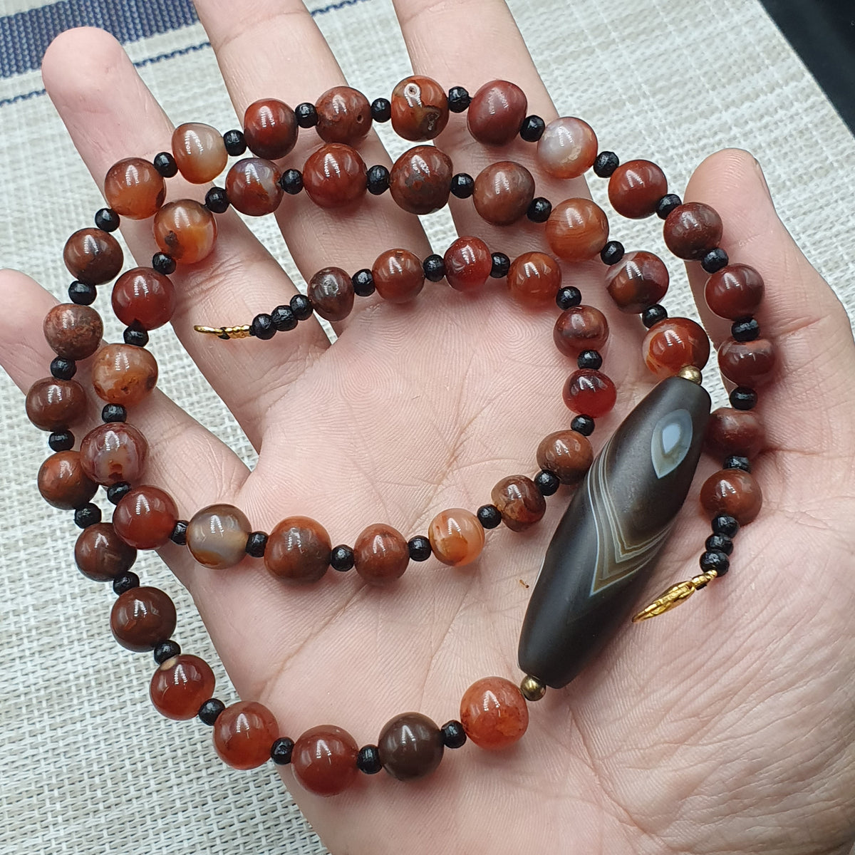 Collier de perles antiques en agate Suliemani naturelle et en agate Cornaline