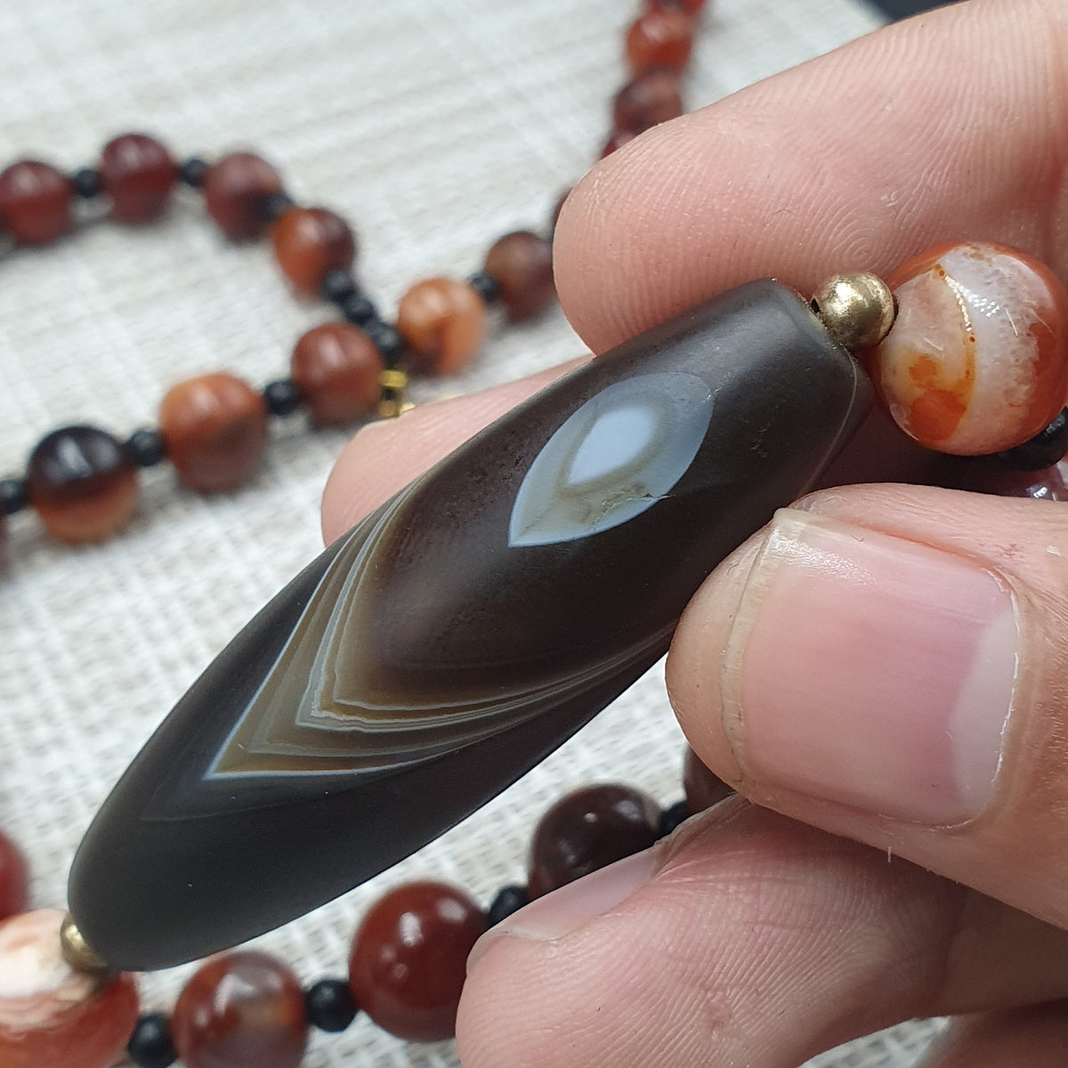 Collier de perles antiques en agate Suliemani naturelle et en agate Cornaline