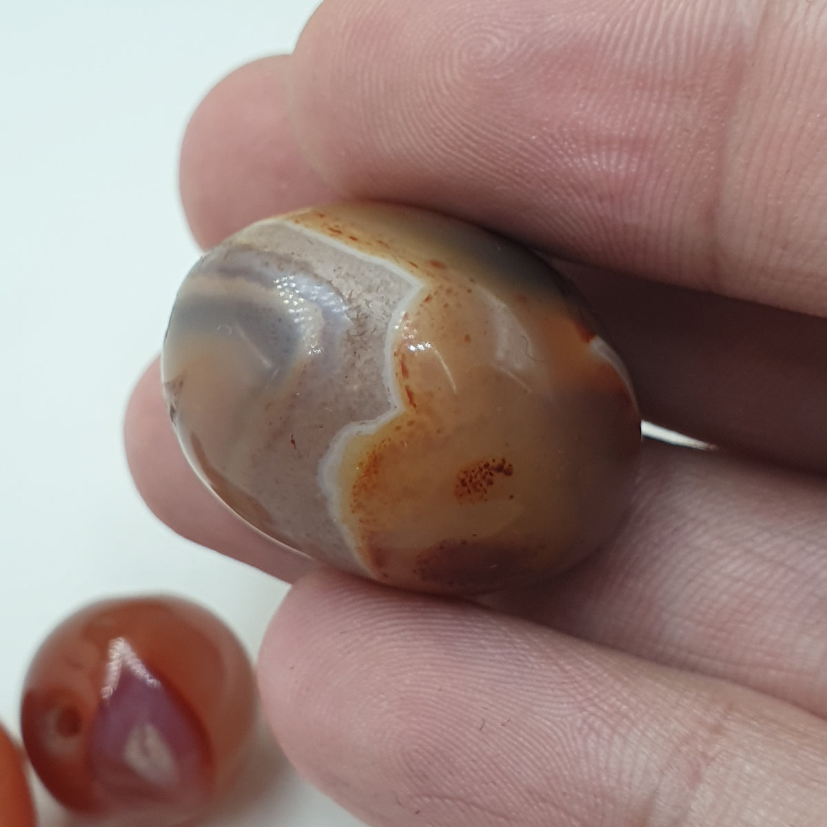 Lot de 4 perles vintage en agate cornaline naturelle motif "yeux"