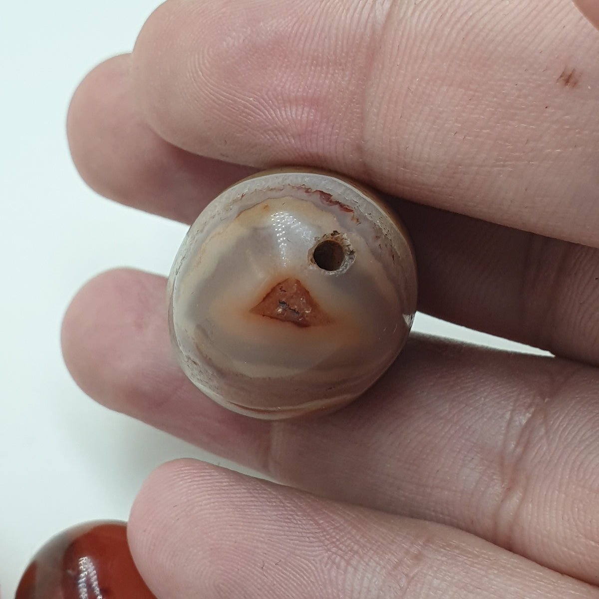 Lot de 4 perles vintage en agate cornaline naturelle motif "yeux"
