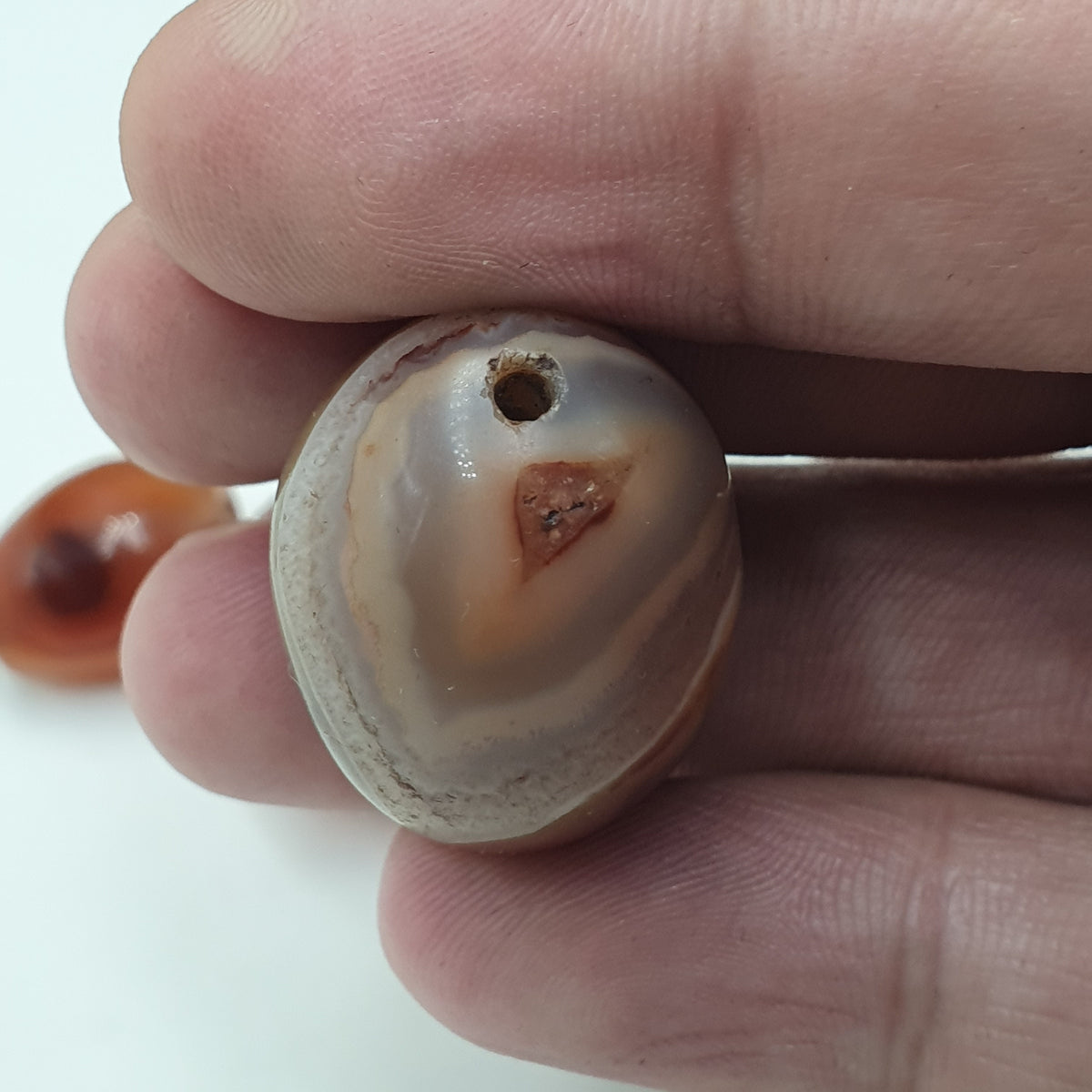 Lot de 4 perles vintage en agate cornaline naturelle motif "yeux"