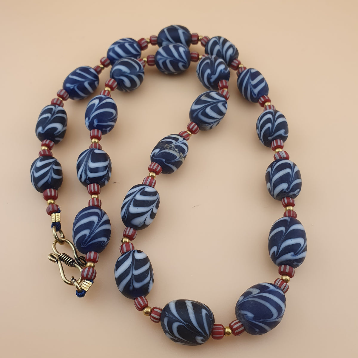 Vintage Venetian Style Feather Desgin Glass Beads Necklace 24 inches long