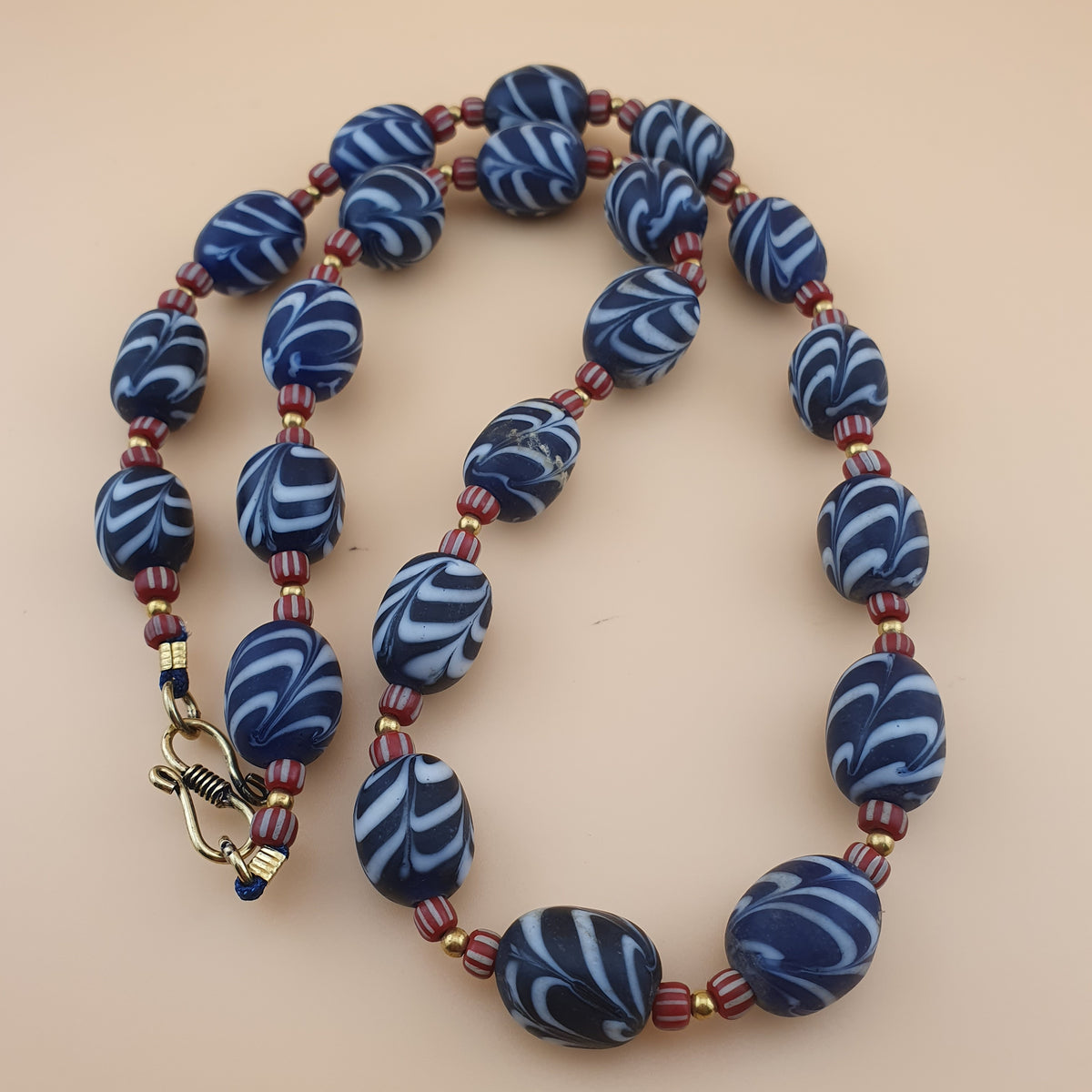 Vintage Venetian Style Feather Desgin Glass Beads Necklace 24 inches long