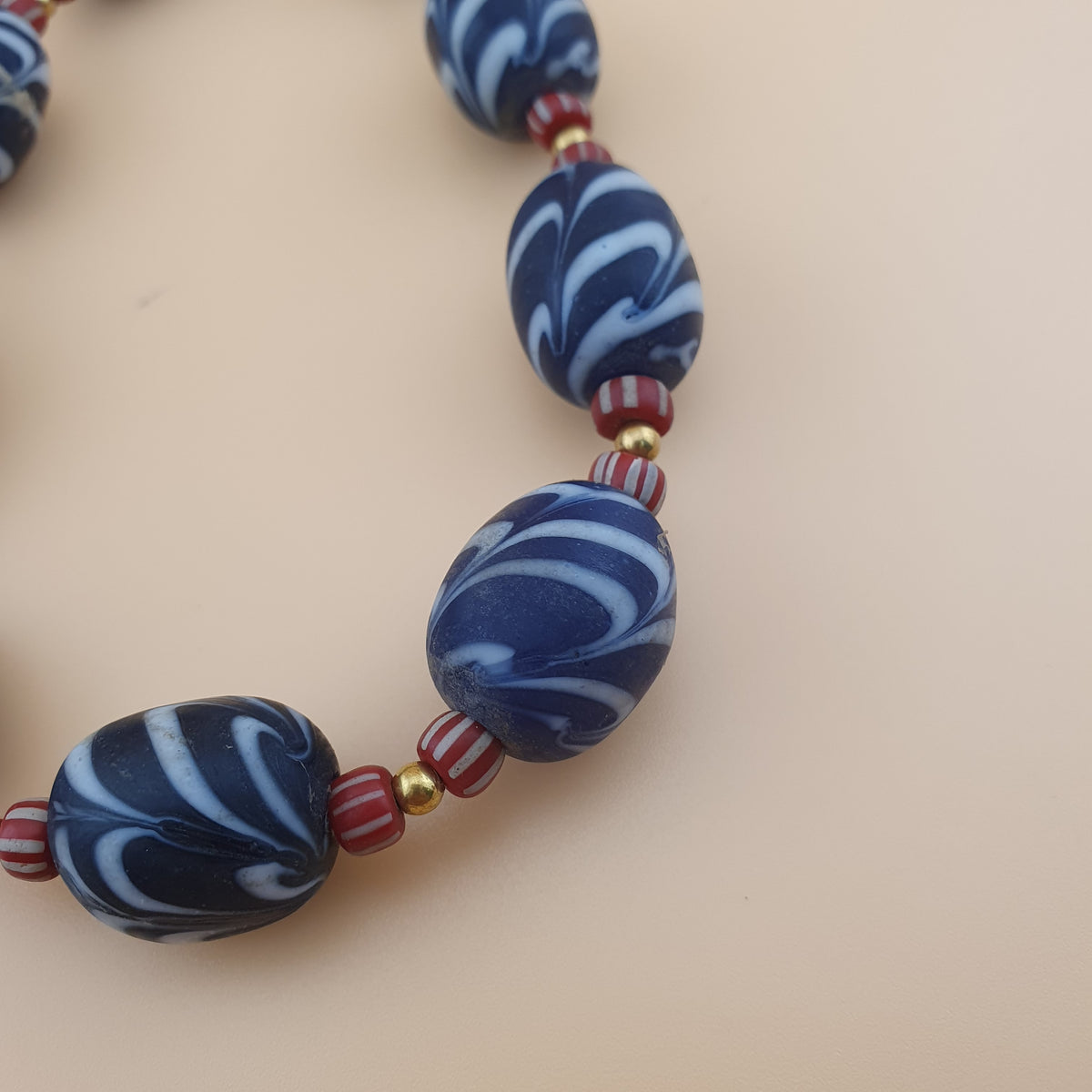 Vintage Venetian Style Feather Desgin Glass Beads Necklace 24 inches long