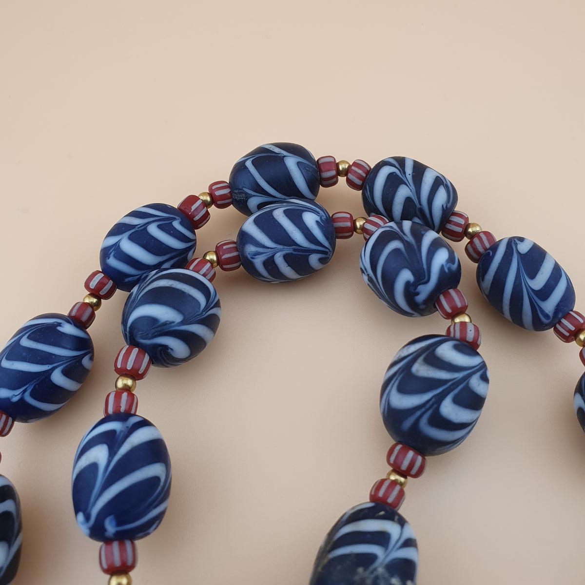 Vintage Venetian Style Feather Desgin Glass Beads Necklace 24 inches long