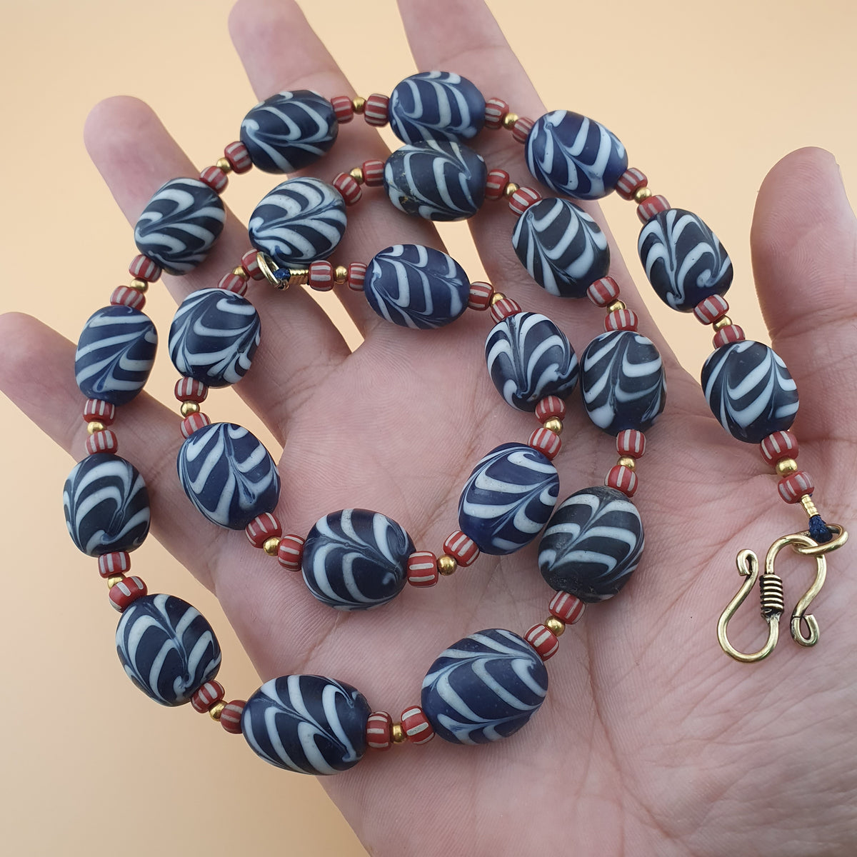 Vintage Venetian Style Feather Desgin Glass Beads Necklace 24 inches long