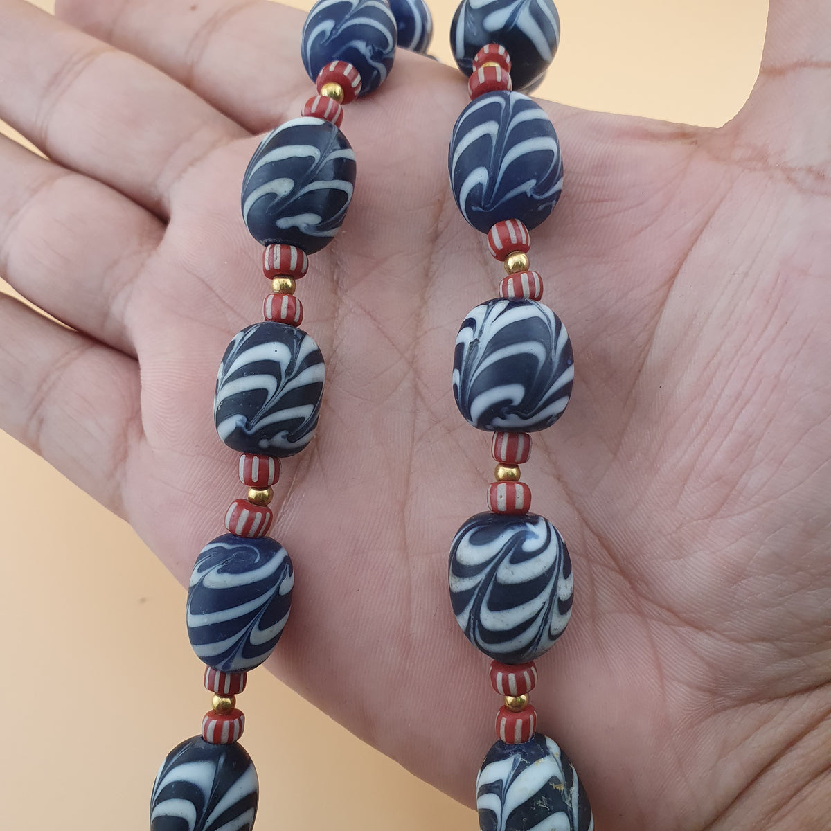 Vintage Venetian Style Feather Desgin Glass Beads Necklace 24 inches long