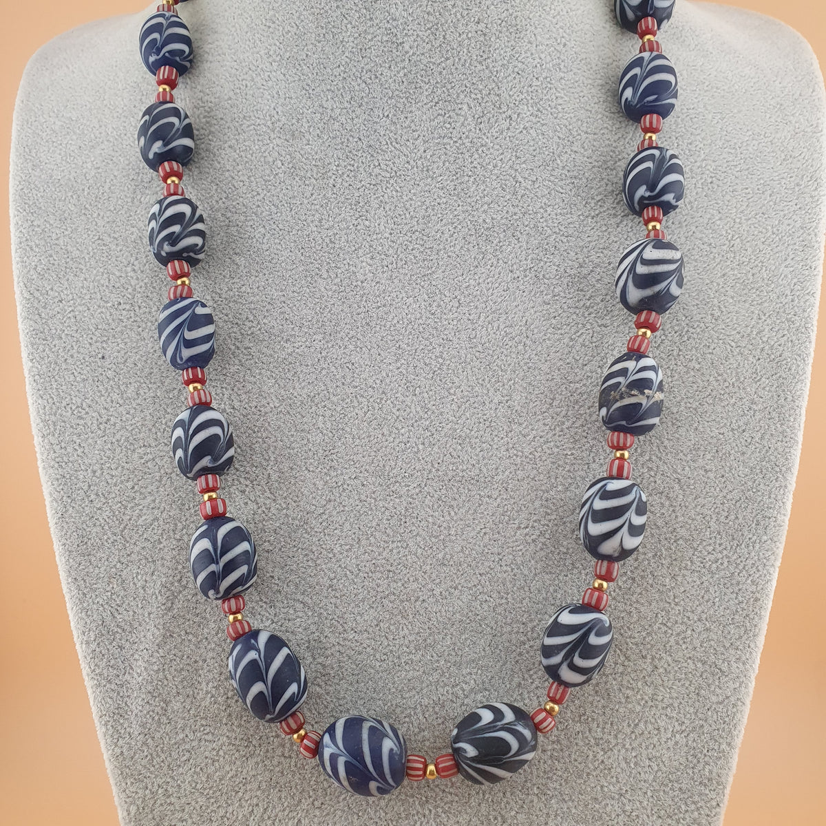 Vintage Venetian Style Feather Desgin Glass Beads Necklace 24 inches long