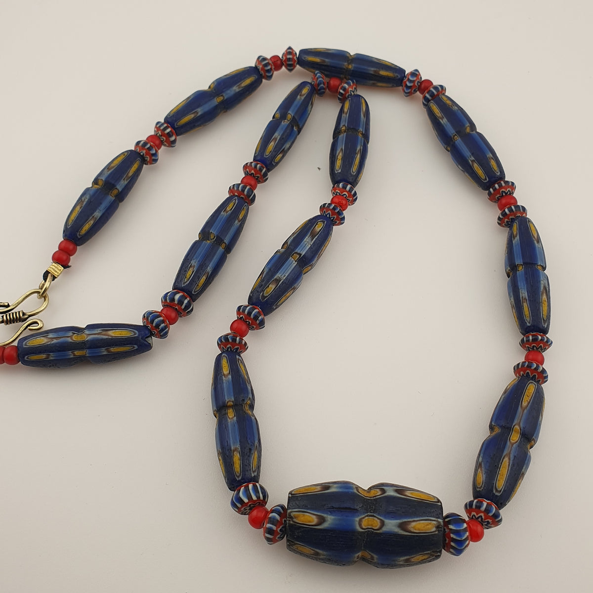 Collier de perles de verre GabriEyes de style vénitien vintage de 61 cm