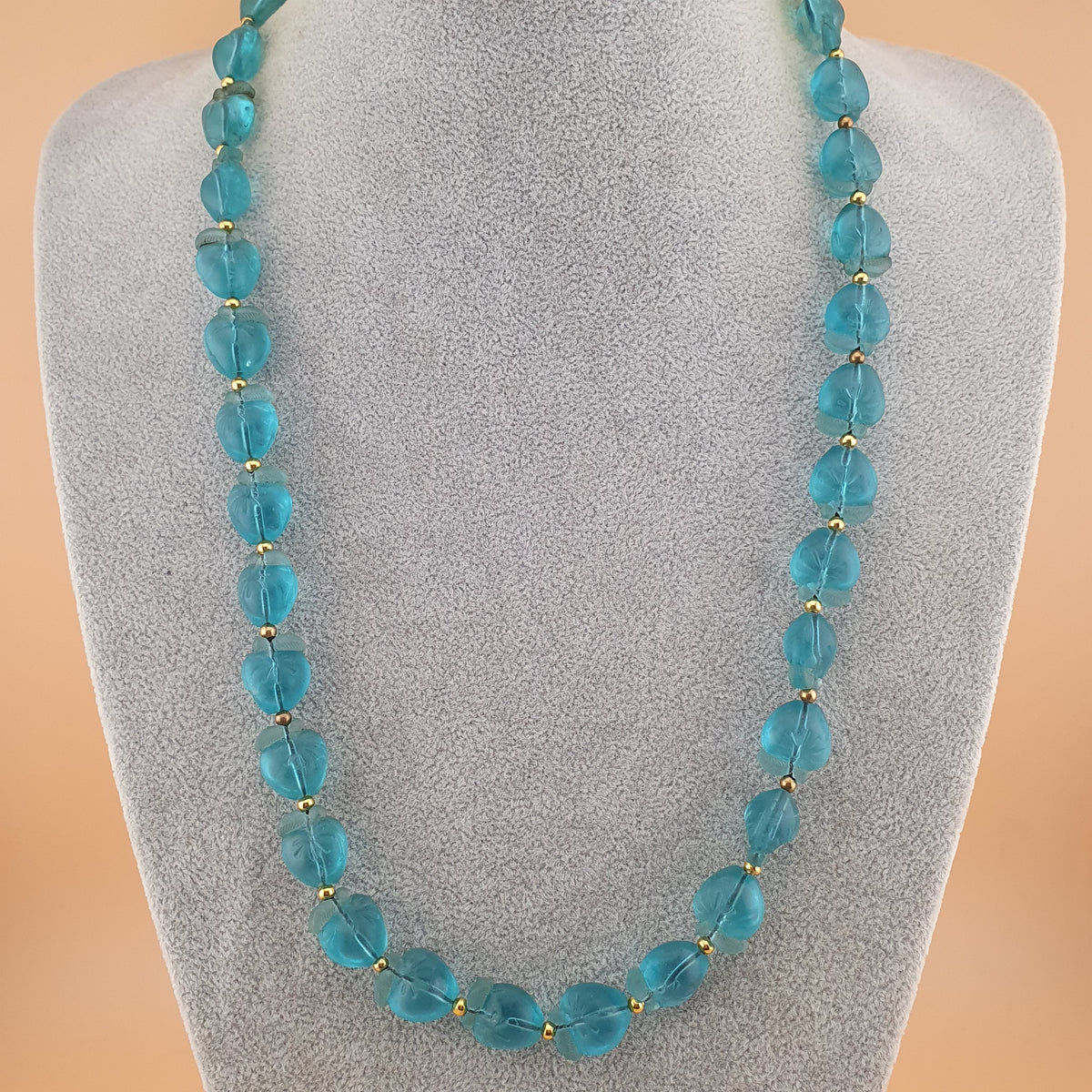 Collier vintage perles de verre style africain forme pomme 22 pouces