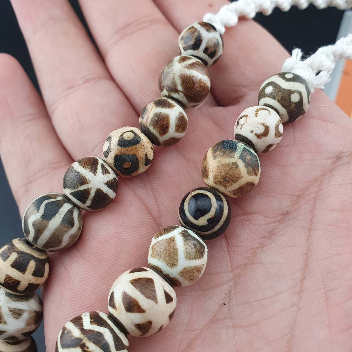 Mélange vintage perles asiatiques africaines PumtekPyu et verre 20 pouces