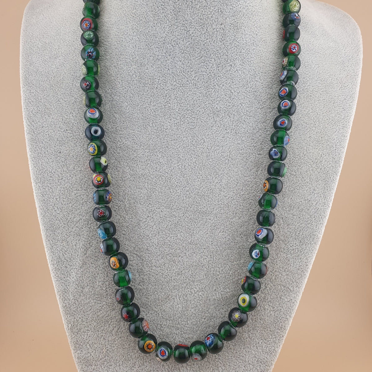 Vintage African Eyes Green Glass Beads Necklace 22 inches