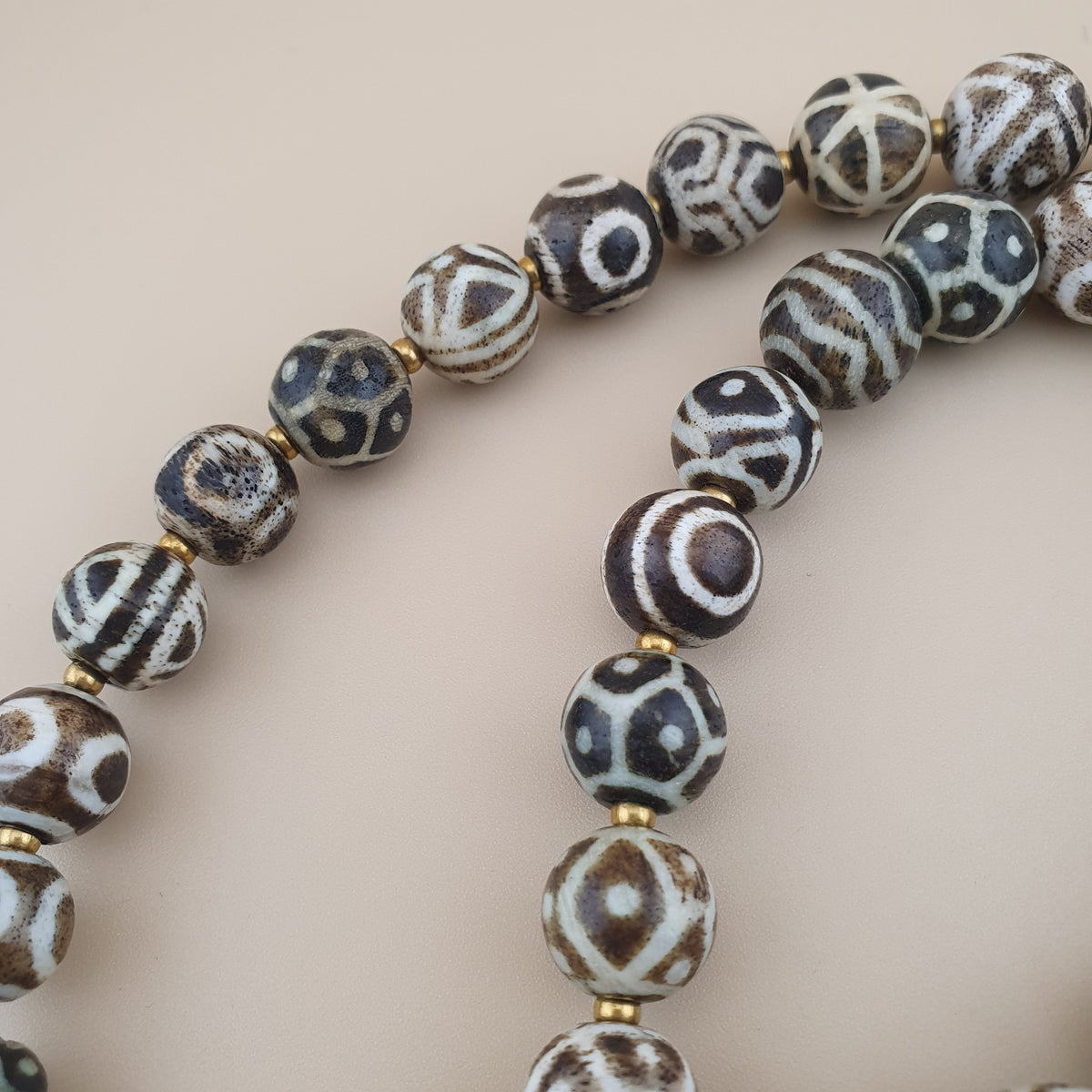 Antique Burmese Pumtek Pyu Petrified Wood Beads Necklace 24 inches 11-19mm Beads Size