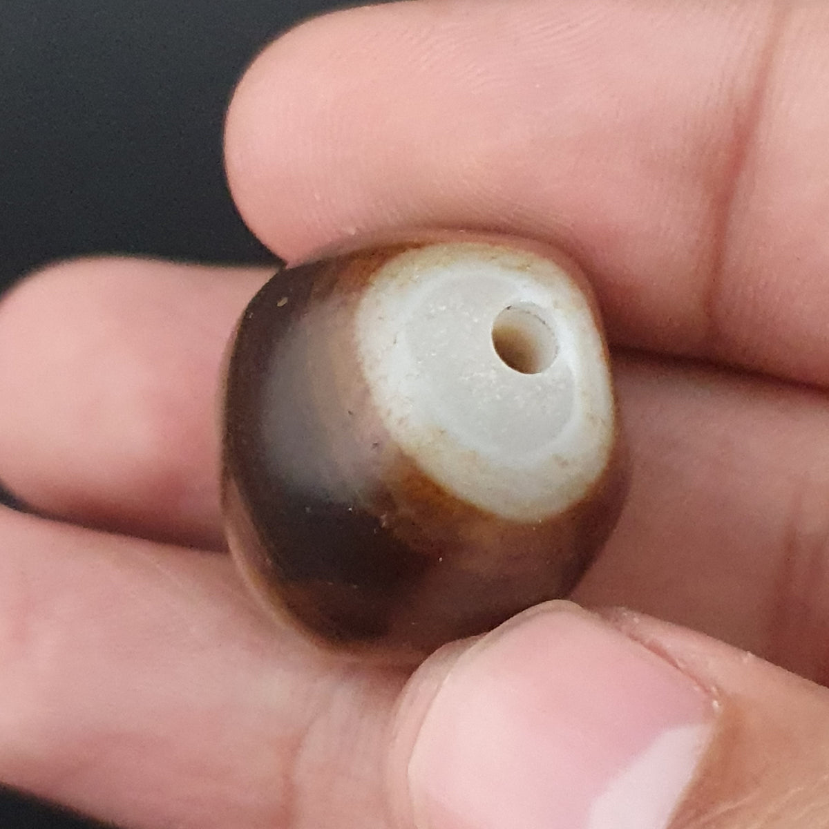 Amulette perlée agate naturelle œil de Souleïmani vintage