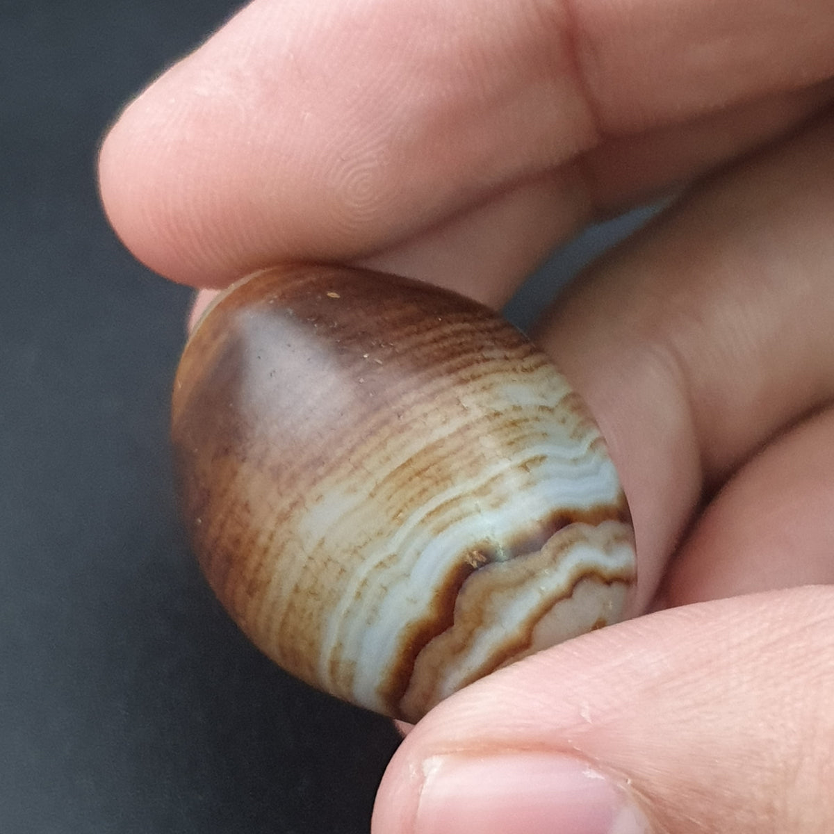 Amulette perlée agate naturelle œil de Souleïmani vintage