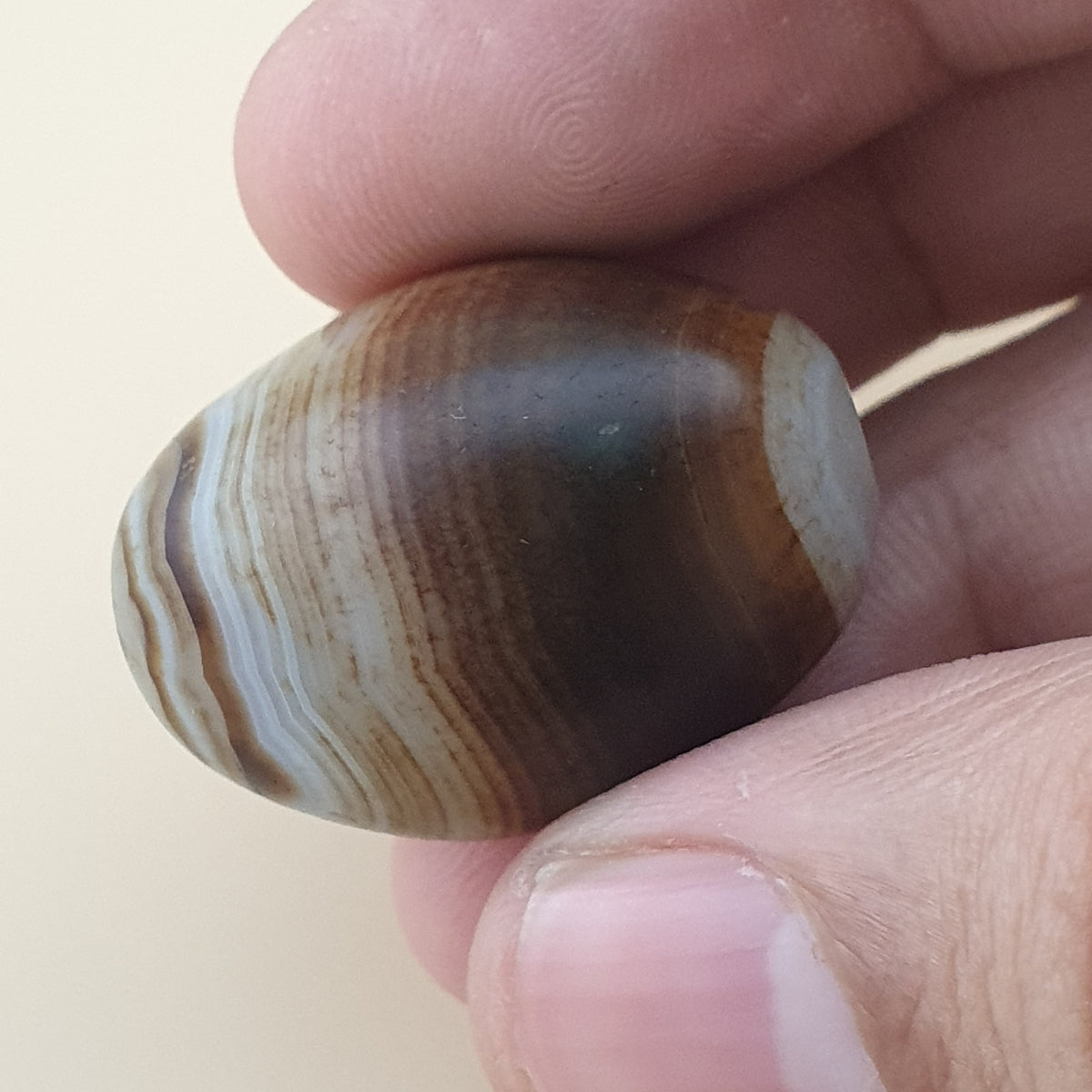 Amulette perlée agate naturelle œil de Souleïmani vintage