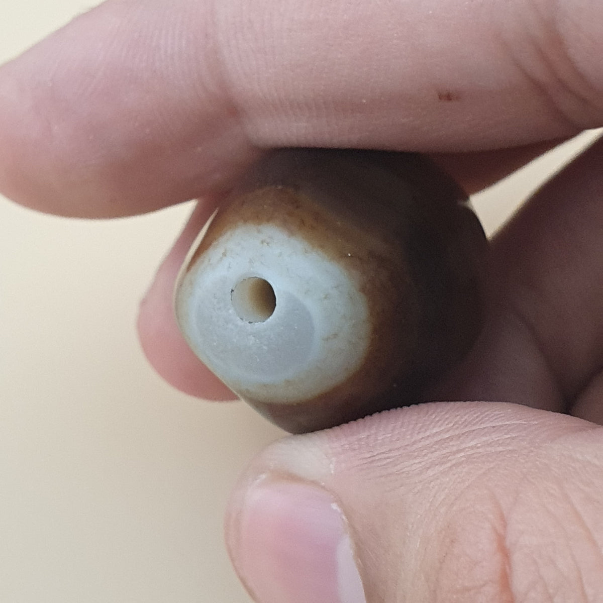 Amulette perlée agate naturelle œil de Souleïmani vintage