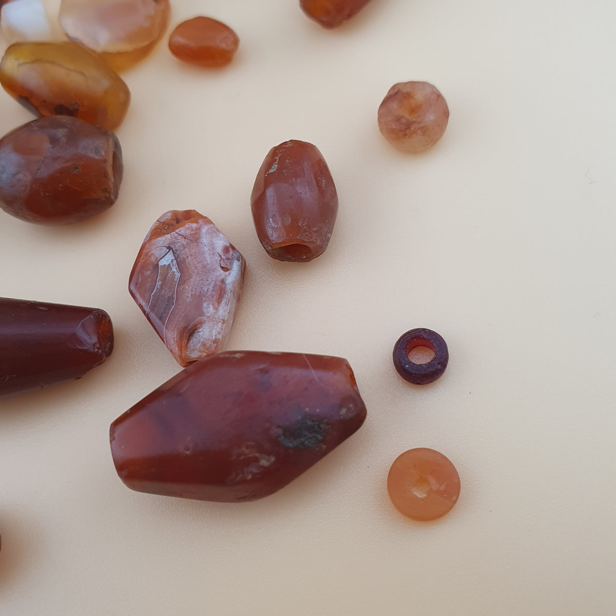 Perles anciennes authentiques en cornaline du Mali