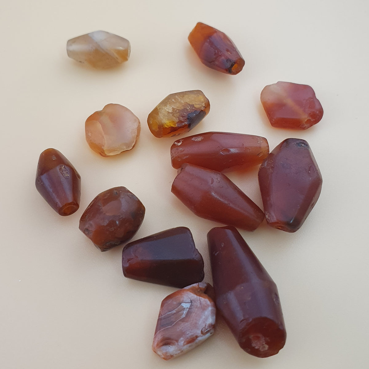 Perles anciennes authentiques en cornaline du Mali