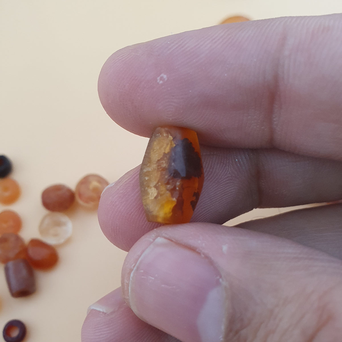 Perles anciennes authentiques en cornaline du Mali
